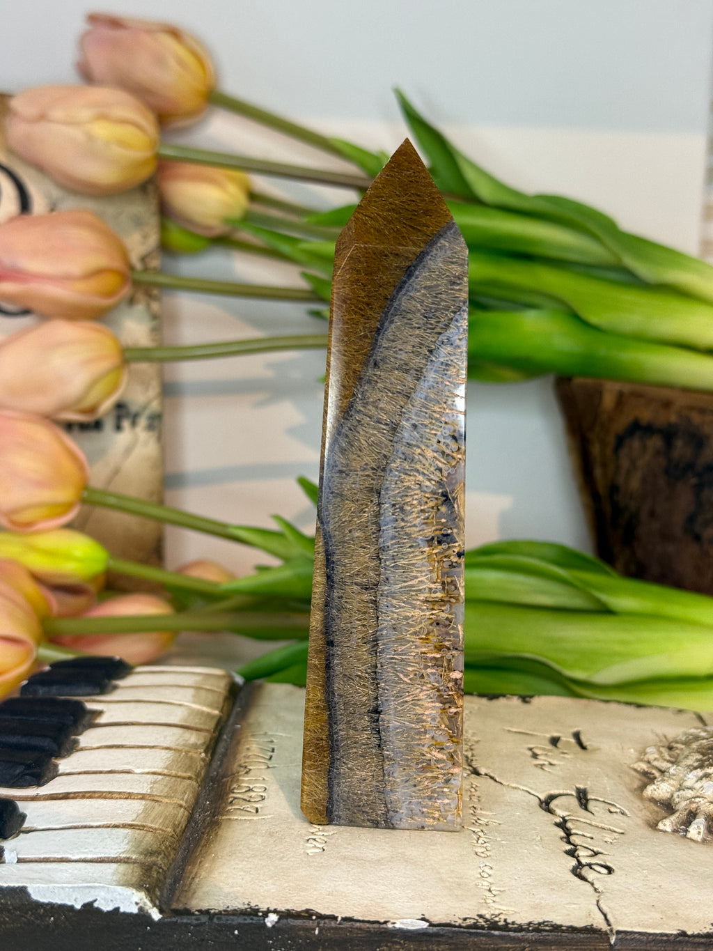 Rabbit Hair Agate Tower