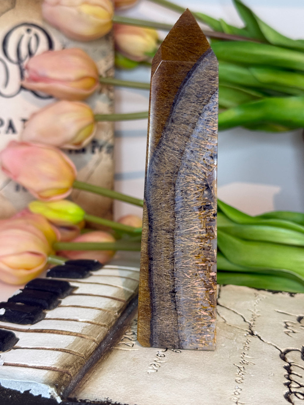 Rabbit Hair Agate Tower