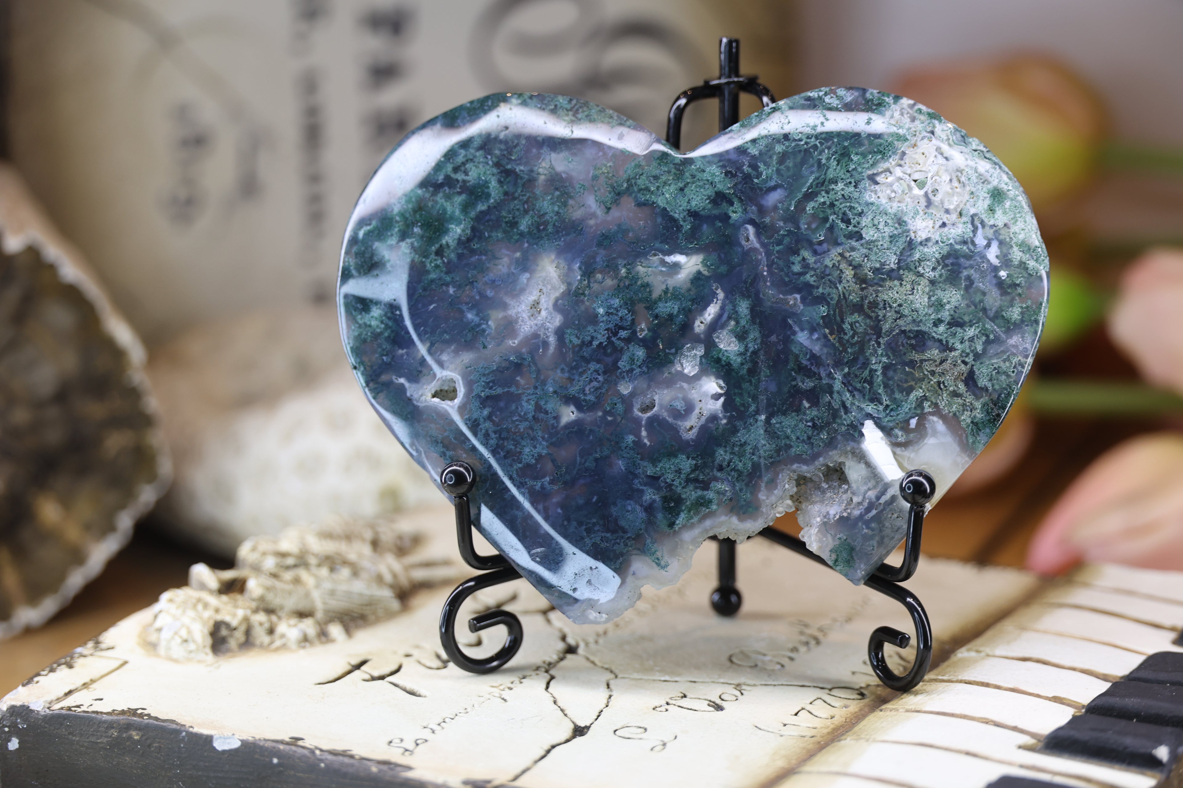 Moss Agate Heart – Scenic Landscape Crystal
